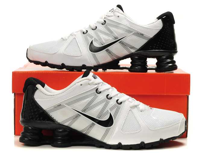 Nike Shoks